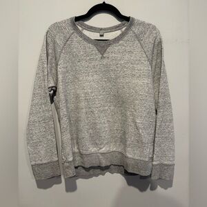 Uniqlo Grey Crewneck Sweater